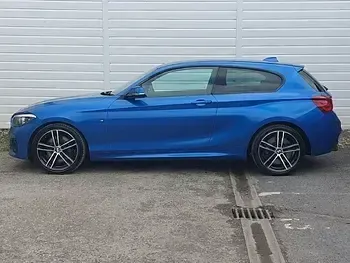 Used BMW 118 Efficient Dynamics 136 HP (100 kW) 2019 Blue Hatchback