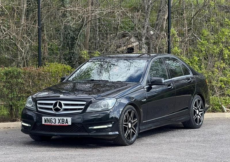 Usado Mercedes C250 AMG 201 HP (147 kW) 2013 Preto Sedan