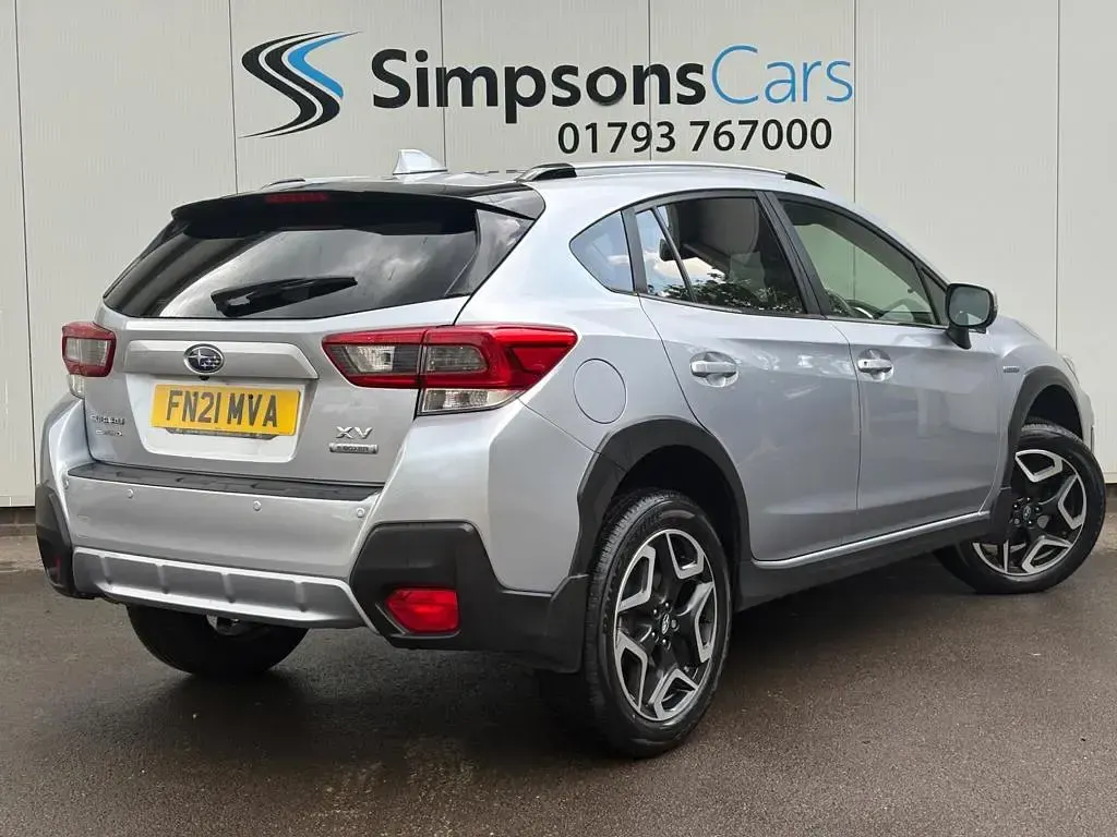Begagnad Subaru XV 150 HK (110 kW) 2021 Silver SUV