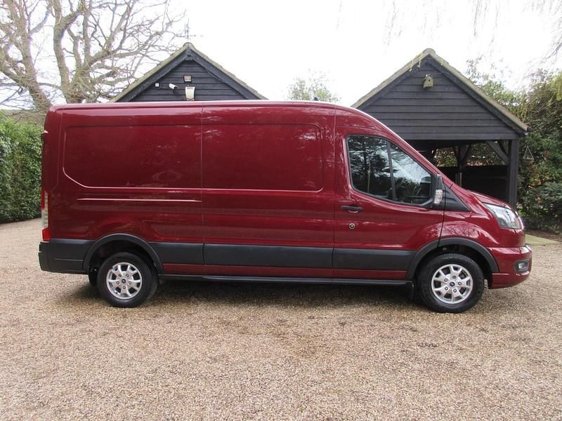 Used Ford Transit Limited 185 HP (136 kW) 2020 Red