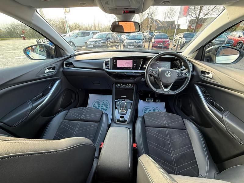 Used Vauxhall Grandland X Ultimate 128 HP (94 kW) 2023 White SUV