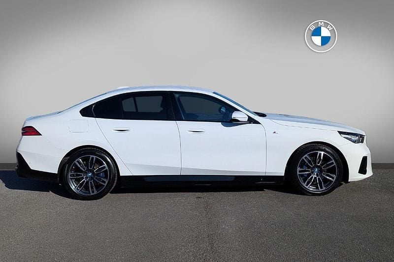 Used BMW 530e M Sport 295 HP (216 kW) 2025 White