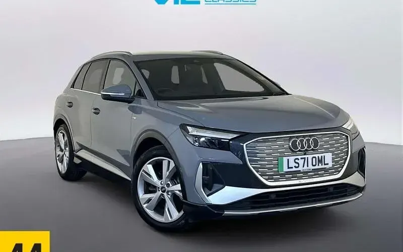 Begagnad Audi Q4 e-tron S-Line 125 kW (170 HK) 2021 SUV