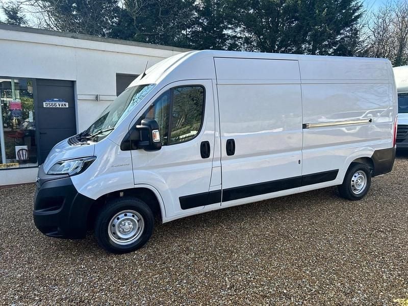 Used Fiat Ducato 140 HP (102 kW) 2021 White Van
