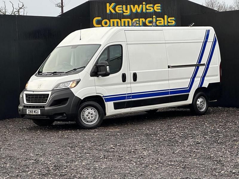 White Used 2018 Peugeot Boxer Van | £10,990 (Good price) - Image 1/2