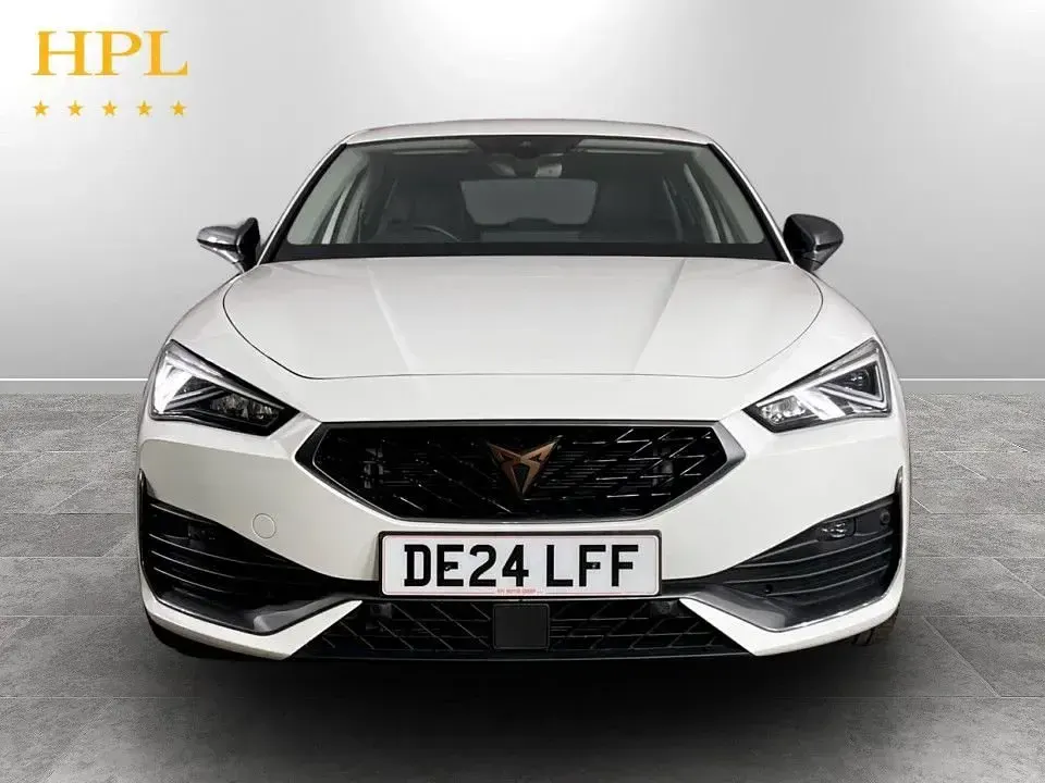 Used Cupra Leon 150 HP (110 kW) 2024 White Hatchback