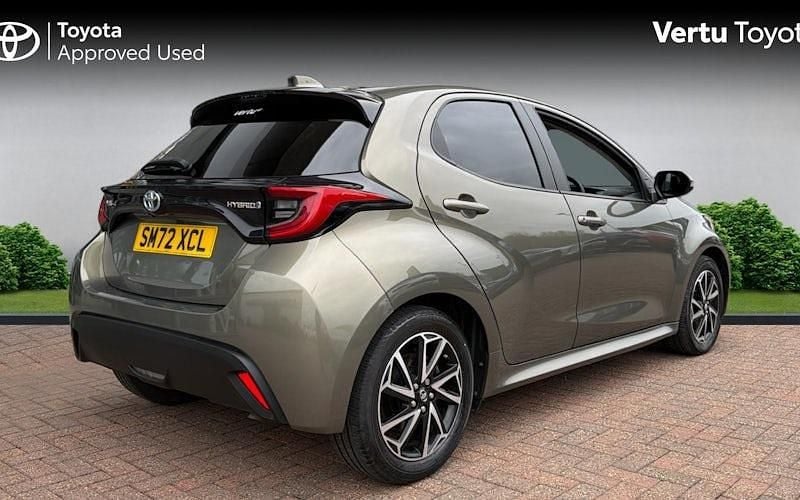 Used Toyota Yaris Hybrid Design 116 HP (85 kW) 2026 Hatchback