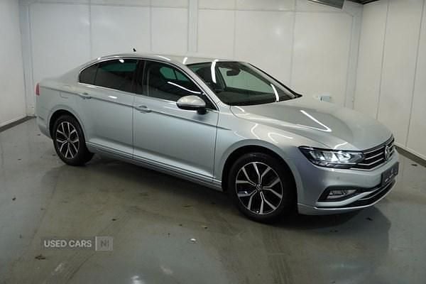 Used VW Passat SE 150 HP (110 kW) 2020 Silver Sedan