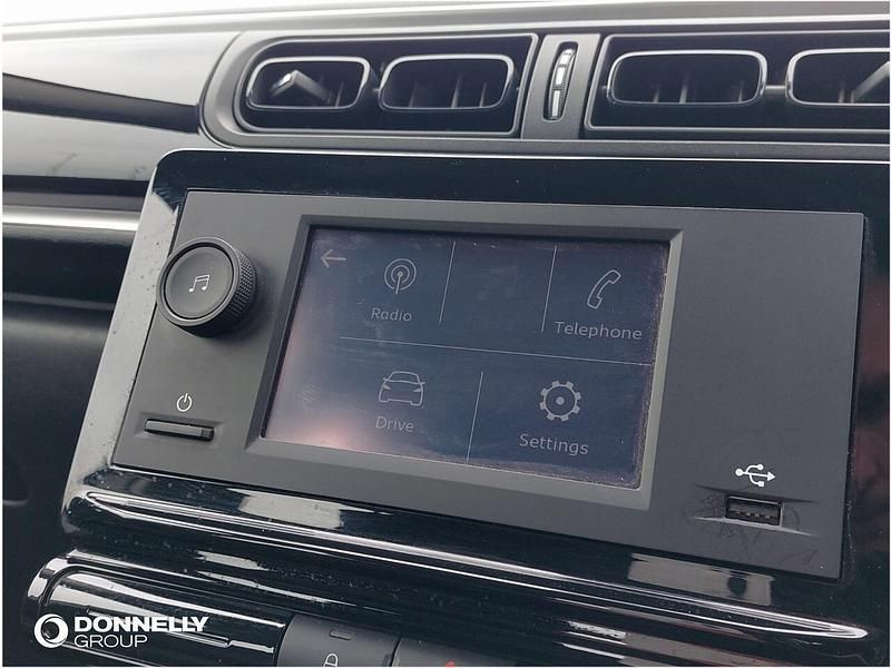 Usado Citroën C3 PureTech 83 HP (61 kW) 2023 Bege Citadino