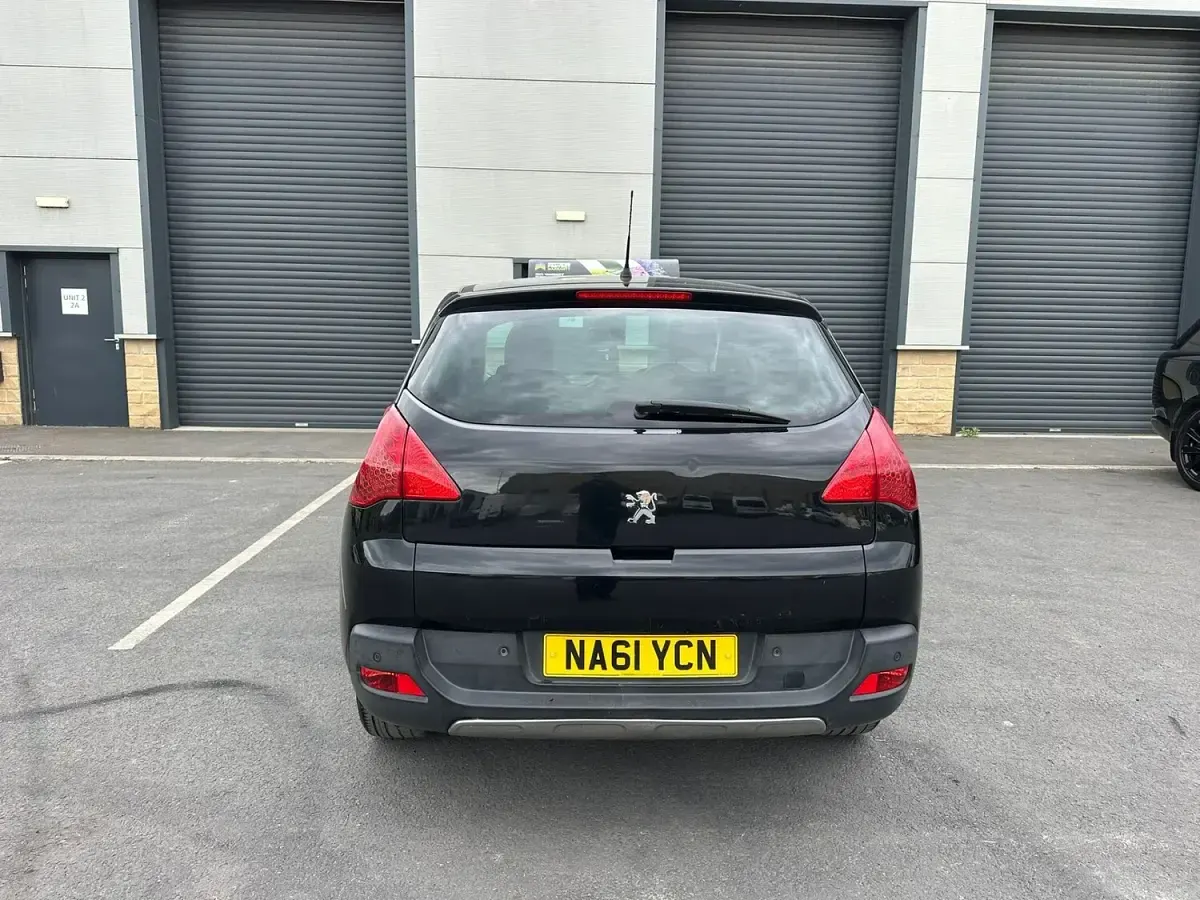 Used Peugeot 3008 112 HP (82 kW) 2011 Black Estate