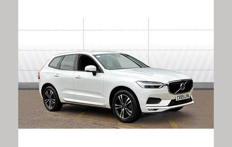 White Used 2020 Volvo XC60 Momentum SUV | £22,014 (Fair price) - Image 1/4