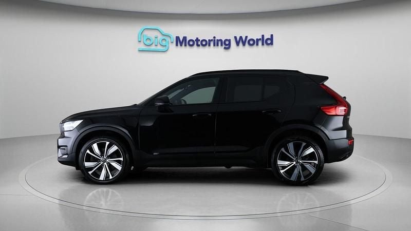 Used Volvo XC40 Ultimate 262 HP (192 kW) 2021 Black SUV