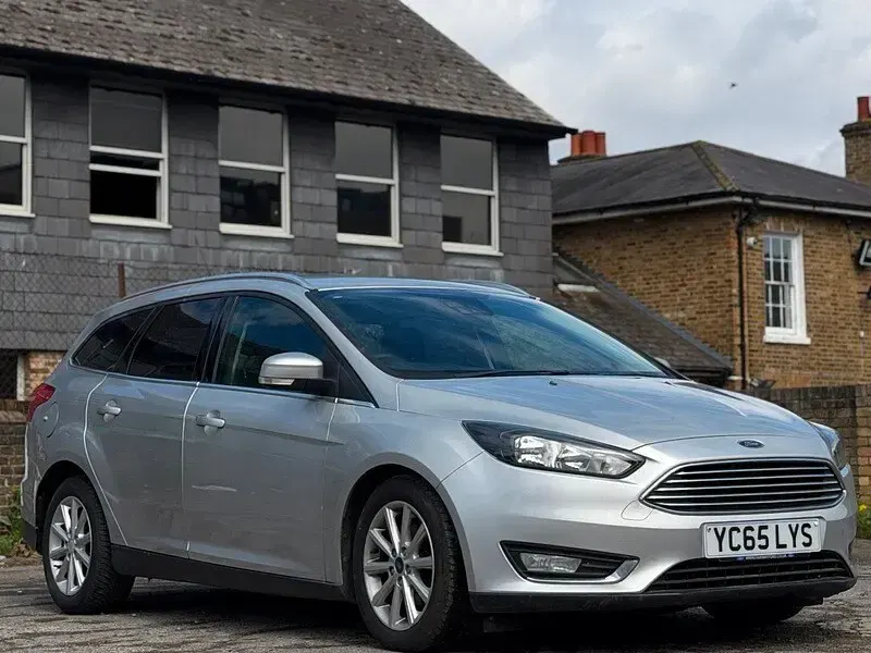 Used Ford Focus Titanium 125 HP (91 kW) 2015 Silver Estate