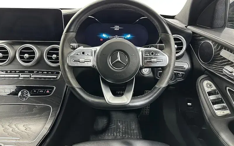 Used Mercedes C220 AMG Line Premium 194 HP (142 kW) 2021 Silver Sedan