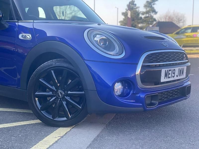 Used Mini Cooper S Classic 189 HP (139 kW) 2019 Blue Hatchback