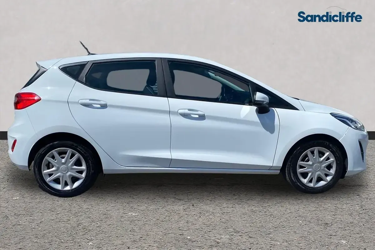 Used Ford Fiesta Style 70 HP (51 kW) 2018 White Hatchback