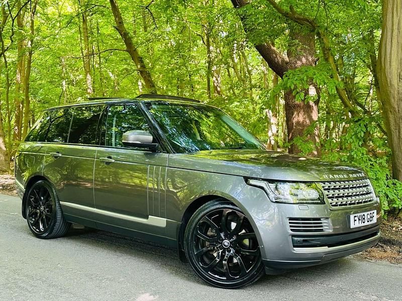 Grey Used 2018 Land Rover Range Rover Vogue SE SUV | £25,889 (Good price) - Image 1/4