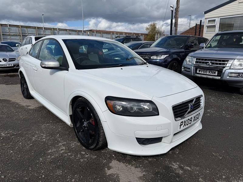 Used Volvo C30 R-Design 109 HP (80 kW) 2009 White Hatchback