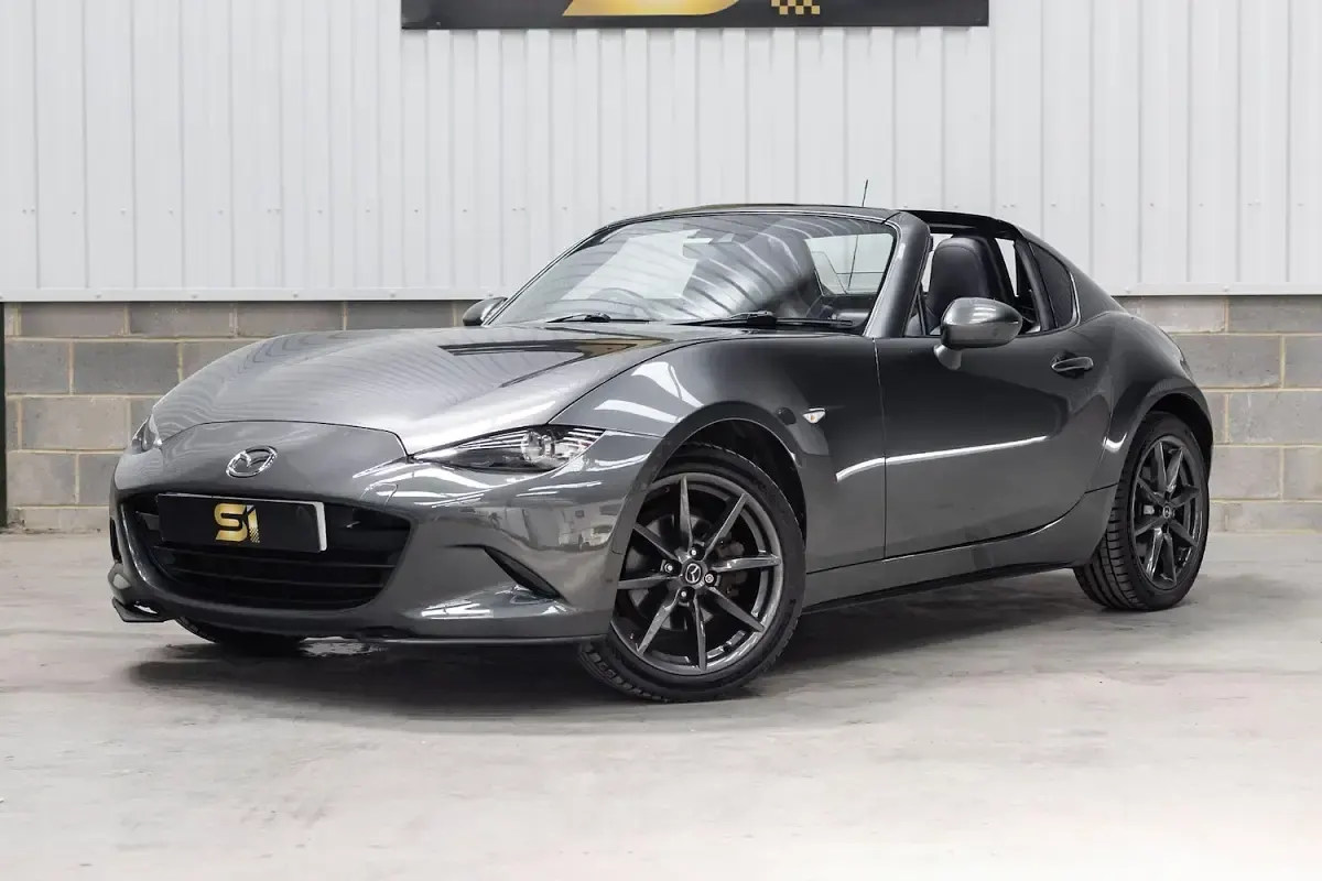 Used Mazda MX5 Inclusive 160 HP (117 kW) 2017 Grey Cabriolet