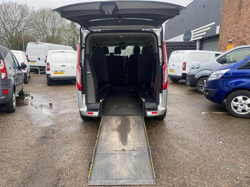 Used Ford Tourneo Titanium 2018 Silver MPV