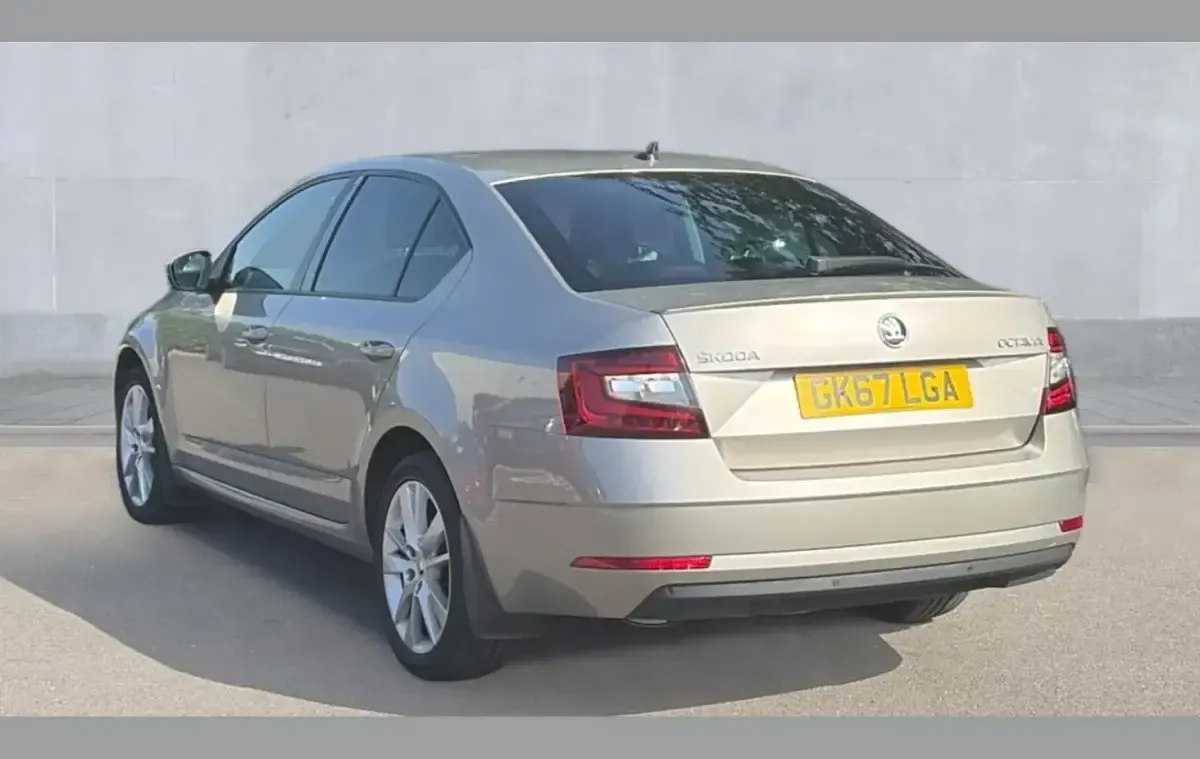Used Skoda Octavia SE L 150 HP (110 kW) 2017 Beige Hatchback