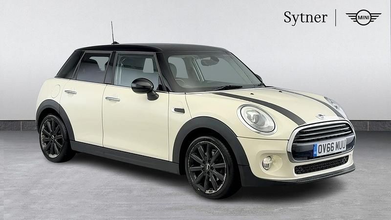 White Used 2016 Mini Cooper Hatch Hatchback | £9,900 (Fair price) - Image 1/4