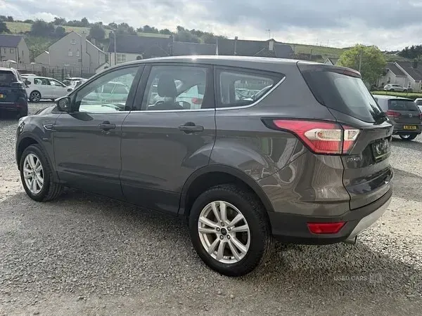 Used Ford Kuga Zetec 120 HP (88 kW) 2018 Grey SUV