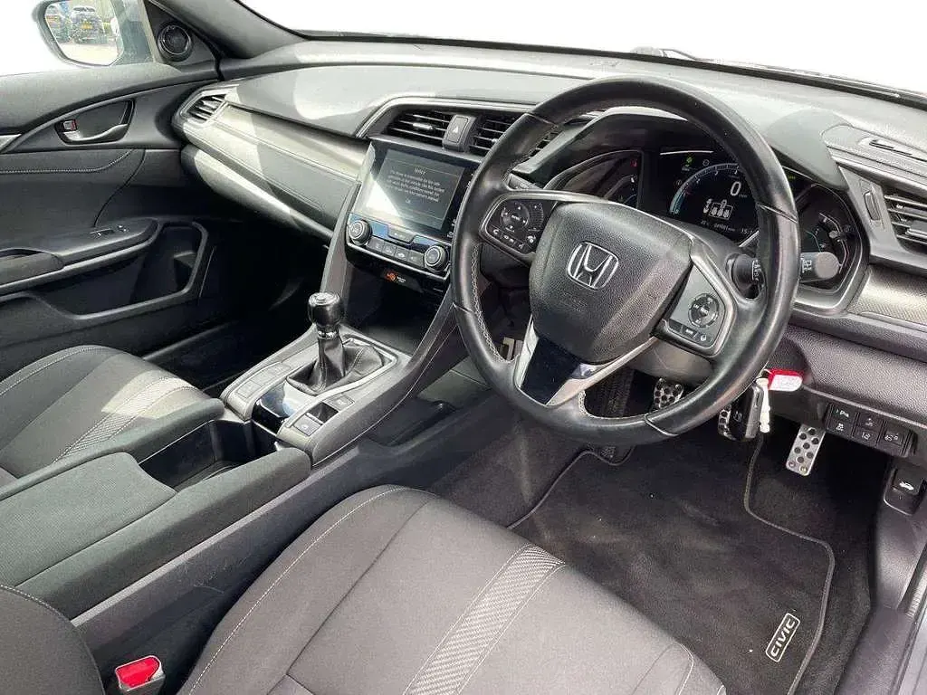 Used Honda Civic SR 124 HP (91 kW) 2019 Grey Hatchback