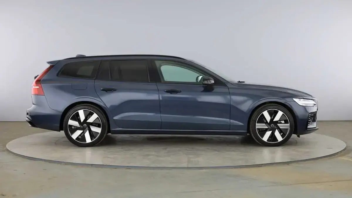 Used Volvo V60 Plus 345 HP (253 kW) 2026 Estate