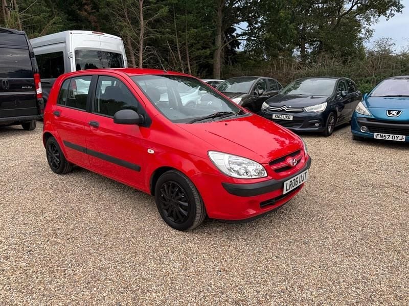 Red Used 2006 Hyundai Getz Hatchback | £499 (Fair price) - Image 1/4