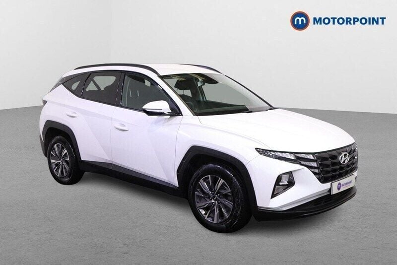 White Used 2022 Hyundai Tucson SE SUV | £17,999 (Fair price) - Image 1/4