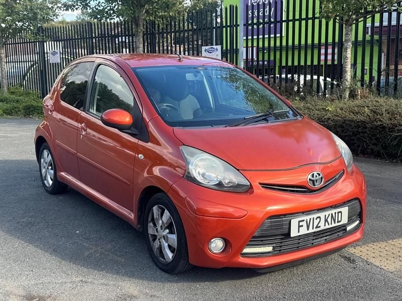 Red Used 2012 Toyota Aygo Hatchback | £2,000 (Super price) - Image 1/4