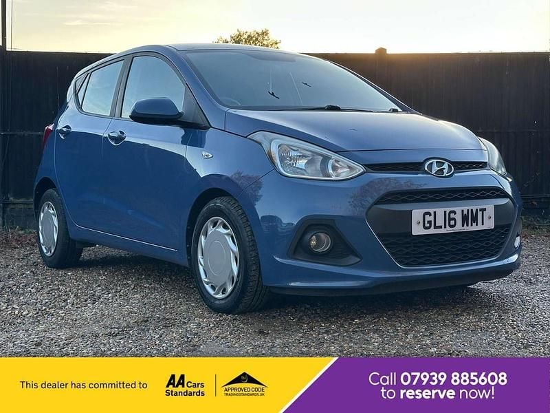 Blue Used 2016 Hyundai i10 SE Hatchback | £4,390 (Fair price) - Image 1/4