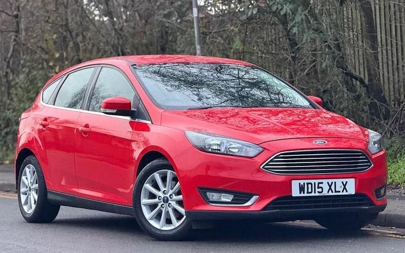 Red Used 2015 Ford Focus Titanium Hatchback | £5,995 (Fair price) - Image 1/4