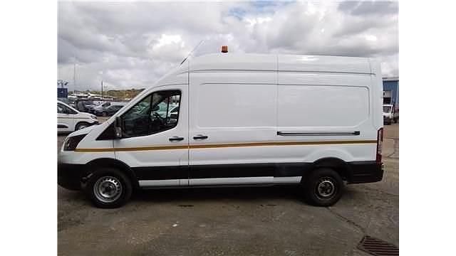 Usado Ford Transit 130 CV (95 kW) 2022 Blanco Van