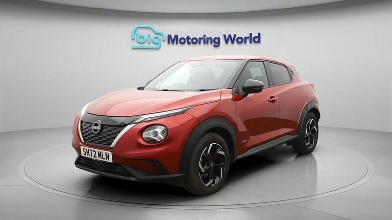 Used Nissan Juke N-Connecta 143 HP (105 kW) 2023 Red SUV