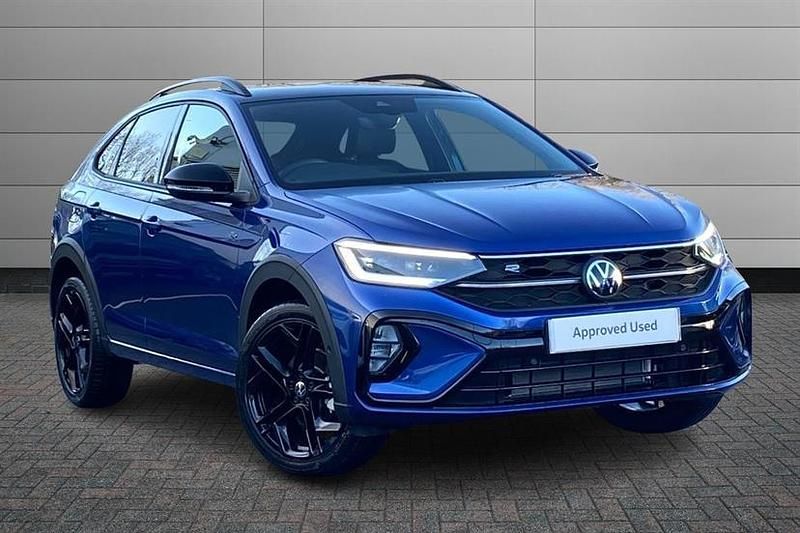 New VW Taigo Black Edition 115 HP (84 kW) 2025 Reef blue with flat black roof SUV