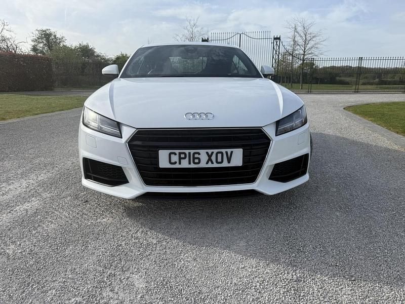 Used Audi TT S-Line 230 HP (169 kW) 2016 White Coupe