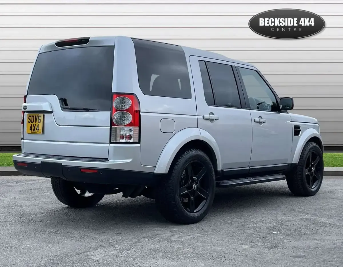 Used Land Rover Discovery 255 HP (187 kW) 2012 Silver SUV