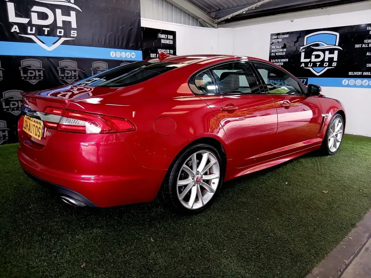 Used Jaguar XF R-Sport 236 HP (173 kW) 2014 Red Sedan