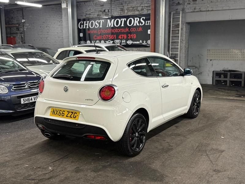 Used Alfa Romeo MiTo Super 95 HP (69 kW) 2016 White Hatchback