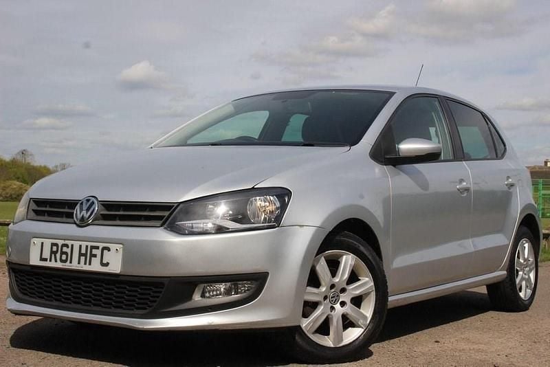 Usado VW Polo Match 2011 Plateado Utilitario