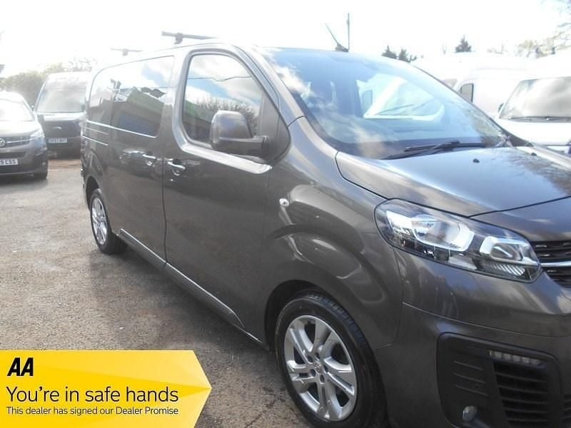 Used Vauxhall Vivaro Elite 150 HP (110 kW) 2020 Grey MPV