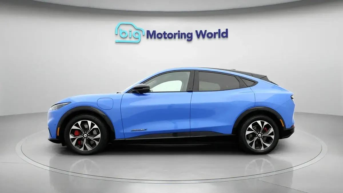 Used Ford Mustang Mach-E Extended Range 254 kW (346 HP) 2022 Blue SUV