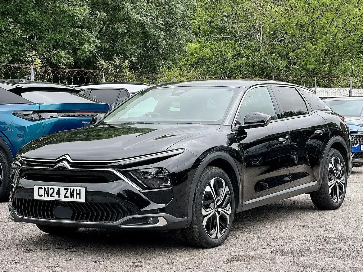 Used Citroën C5 X PureTech 127 HP (93 kW) 2024 Black Estate