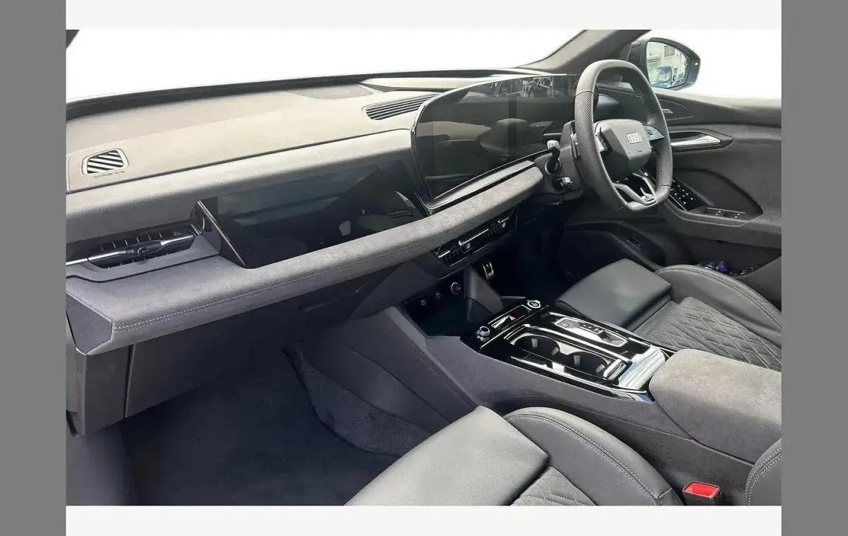 Used Audi Q6 e-tron Black Edition 314 kW (428 HP) 2026 Black SUV
