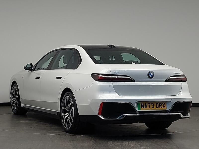 Used BMW i7 M Sport 400 kW (544 HP) 2023 White Sedan