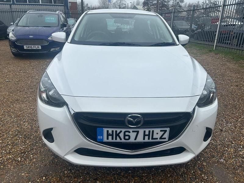 Used Mazda 2 2018 White Hatchback