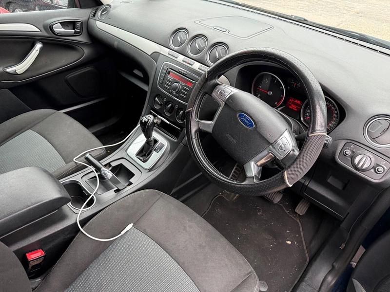 Begagnad Ford Galaxy Zetec 2013 Blå Minibuss