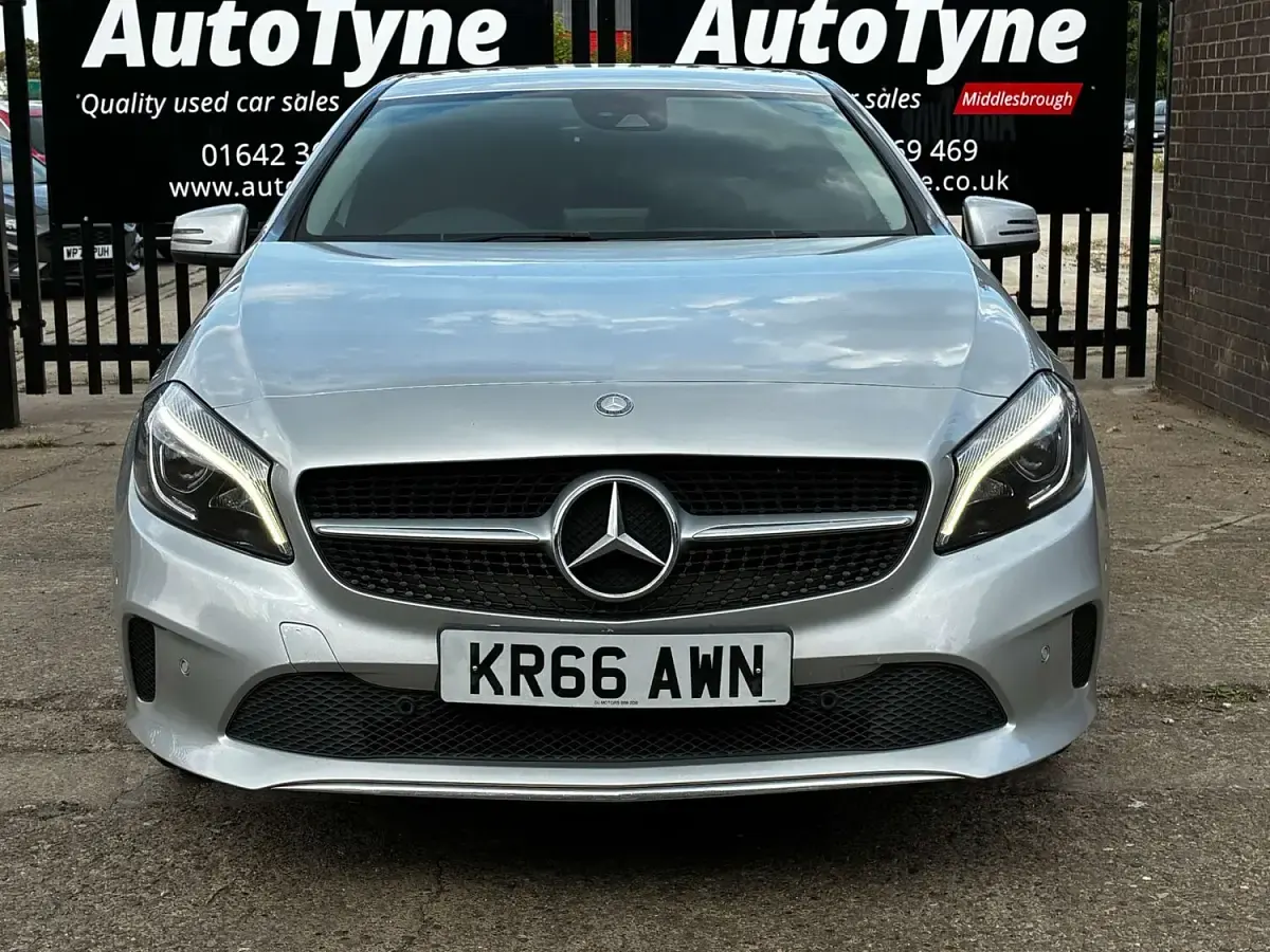 Used Mercedes A200 Premium 136 HP (100 kW) 2016 Silver Hatchback